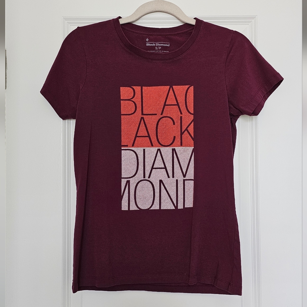 Black Diamond Burgundy Graphic Tee Women’s Small Organic Cotton Climbing Shirt